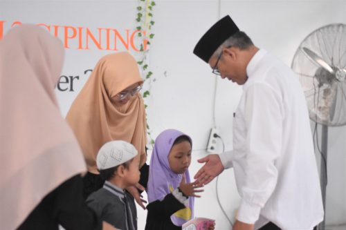Penghargaan bagi Santri Berprestasi