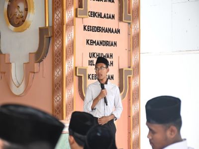 Berlatih berbicara di depan Umum