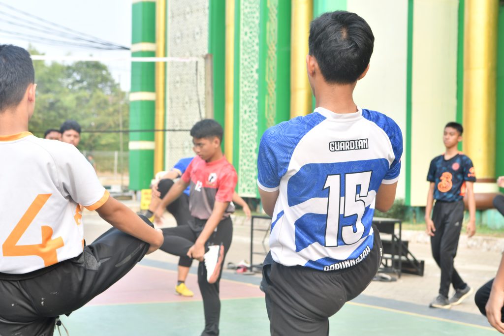 Bina Potensi Santri: Darunnajah Adakan Latihan Klub Volly Gabungan