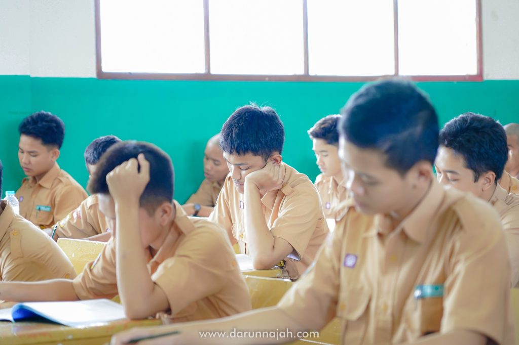 Kegiatan Psikotes Santri Kelas 3 dan Intensif TMI Darunnajah