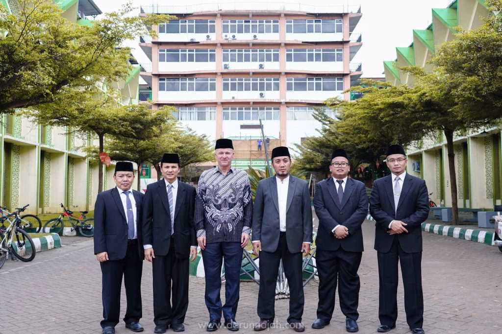 Kunjungan Dubes Bosnia dan Herzegovina, Mr. Armin Limo ke Pesantren Darunnajah