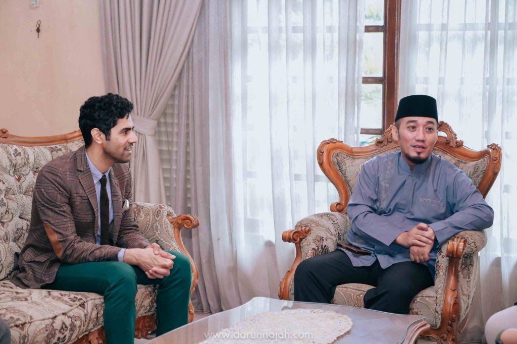 Kunjungan Razi Jafri, Produser Muslim Asal Amerika ke Pesantren Darunnajah