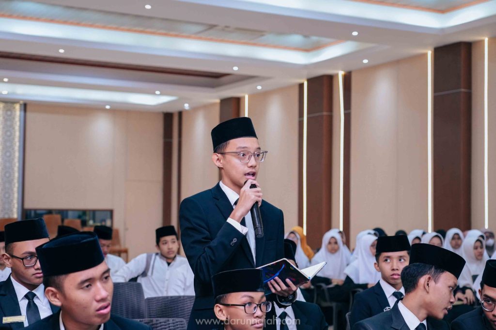 Kunjungan Razi Jafri, Produser Muslim Asal Amerika ke Pesantren Darunnajah