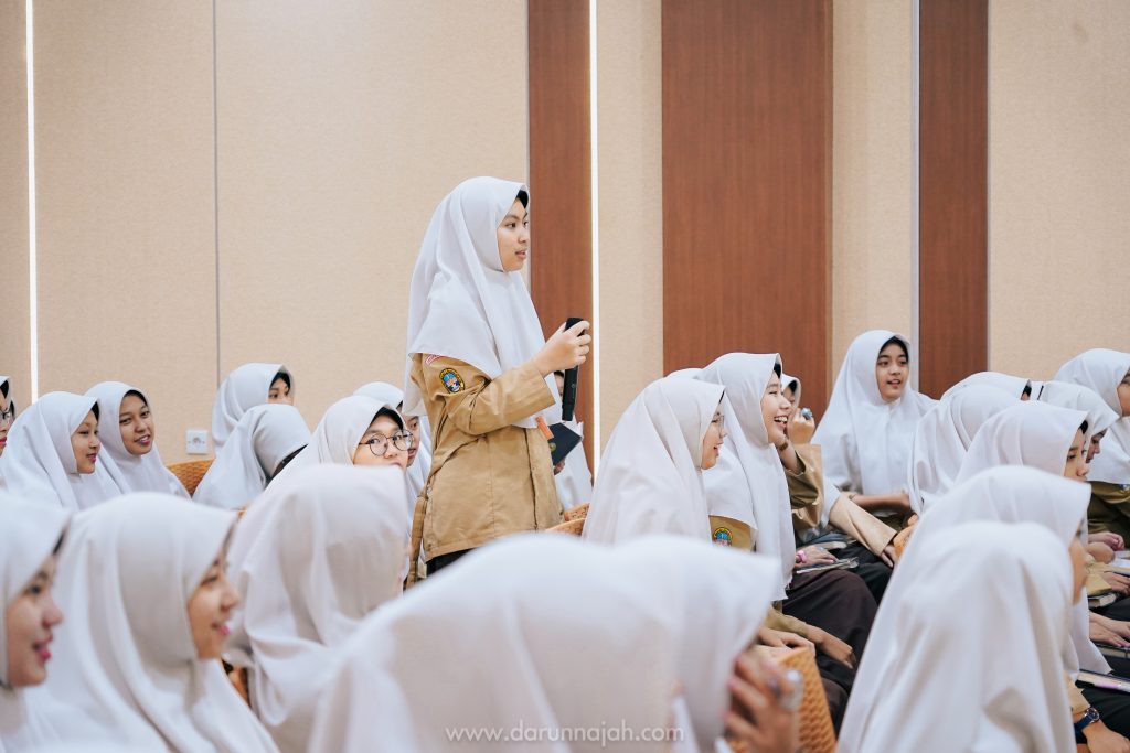 Pembekalan Fath Kutub Al-Turats Al-Islamy Santri Kelas Akhir TMI Darunnajah
