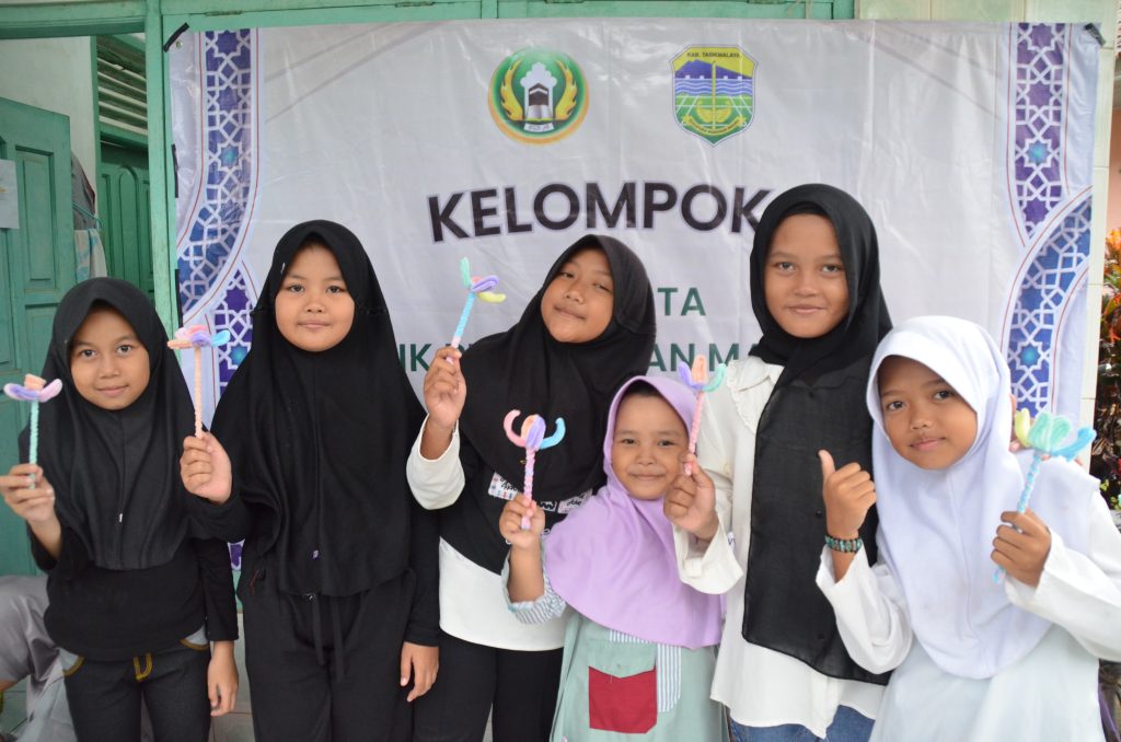 Hari Ketiga Kegiatan Peserta Praktik Pengabdian Masyarakat Tahun 2024 di Kabupaten Tasikmalaya