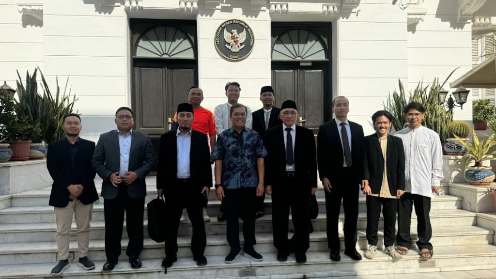 Kunjungan Pimpinan Pondok Pesantren Darunnajah dalam Rangka Memenuhi Undangan Grand Syeikh Al-Azhar, Mesir