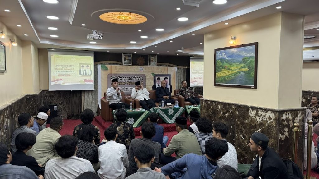 Kunjungan Pimpinan Pondok Pesantren Darunnajah dalam Rangka Memenuhi Undangan Grand Syeikh Al-Azhar, Mesir