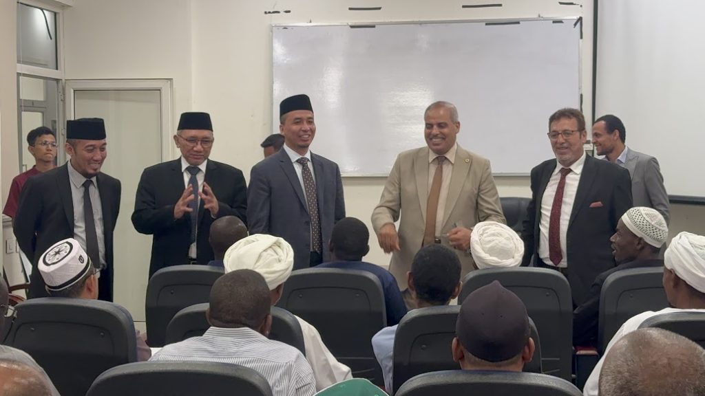 Kunjungan Pimpinan Pondok Pesantren Darunnajah dalam Rangka Memenuhi Undangan Grand Syeikh Al-Azhar, Mesir