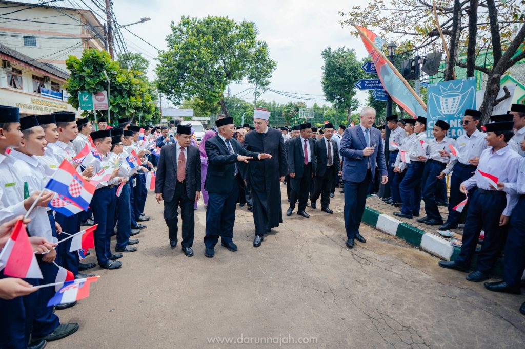 Mufti Kroasia Kunjungi Pesantren Darunnajah