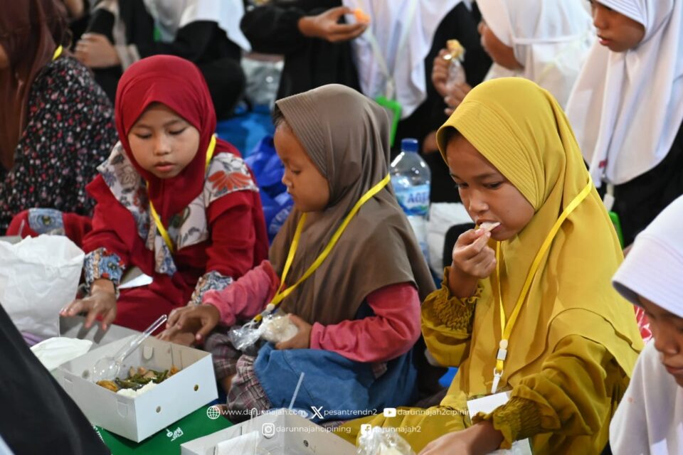 Berbagi Makanan: Kunci Keharmonisan Bertetangga dalam Islam
