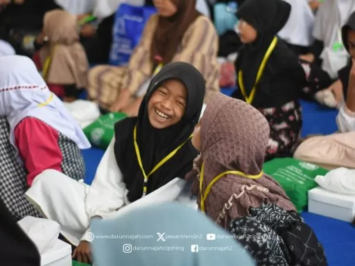 Ceria Kembali ke Sekolah: Berbagi Cerita Liburan di RA/PAUD Darunnajah 10