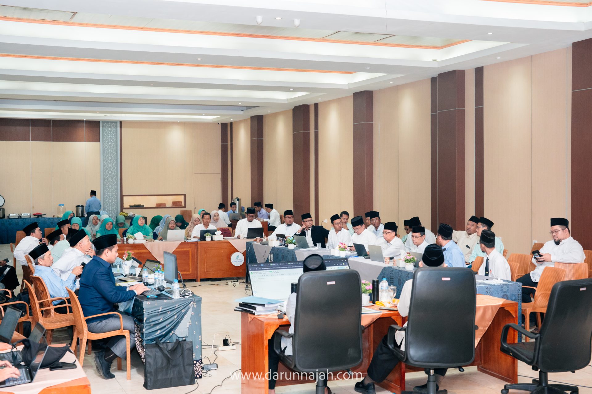 Perkuat Tata Kelola Manajemen Pesantren, Darunnajah Gelar Rapat Strategis