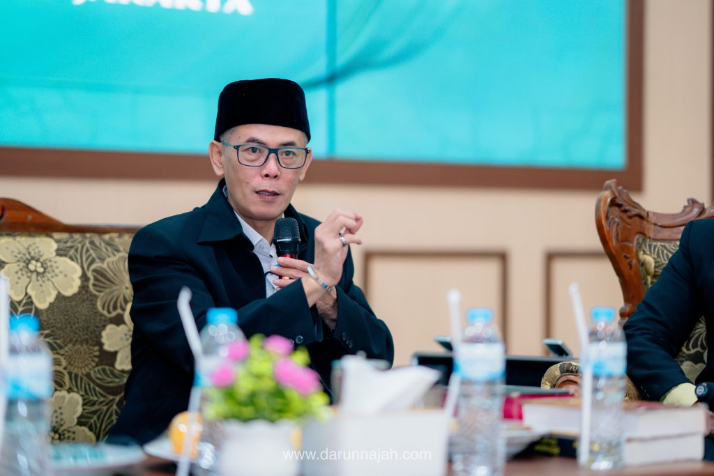 Menjelang Alumni, Santri Kelas Akhir TMI Darunnajah Dibekali Pemahaman Kristologi