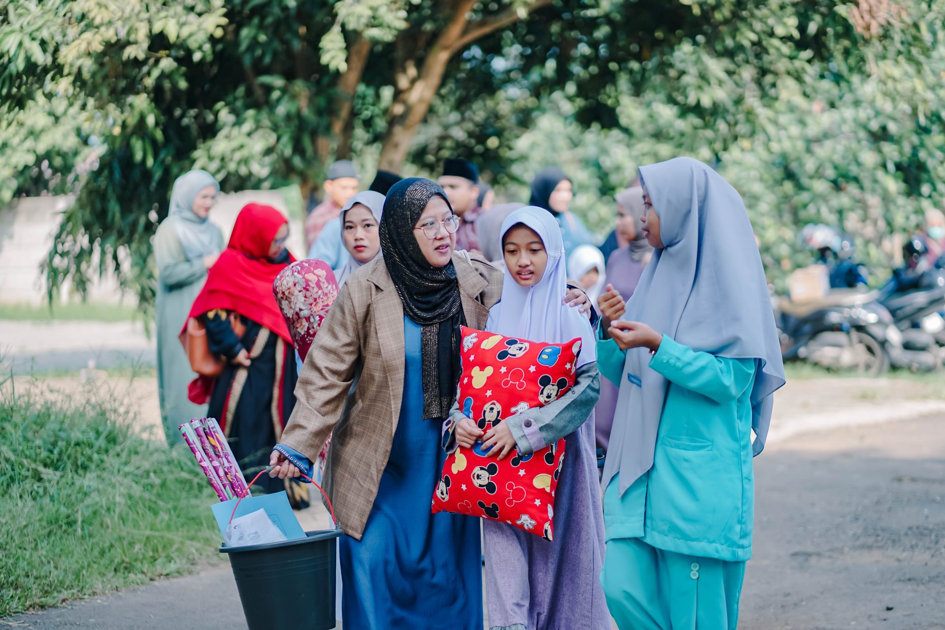 Langkah Awal Santri Baru di Pondok Pesantren Darunnajah 8: Suasana Haru dan Bahagia