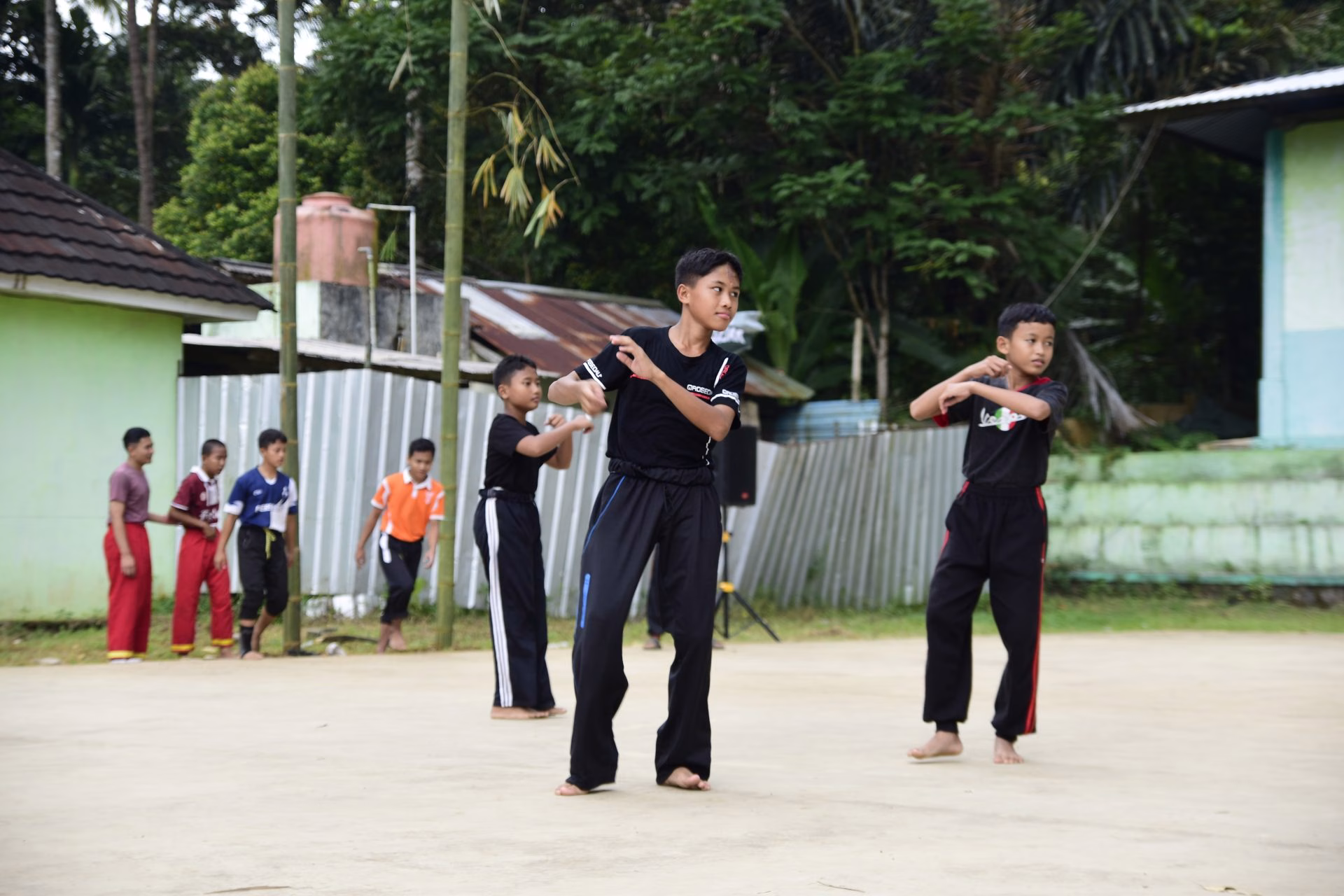 Gladi PORSEKA ke-2, Santri Darunnajah 17 Tampilkan Aksi di Lapangan