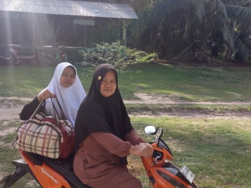 Antara Rindu dan Ridho dalam Memondokkan Anak di Pesantren