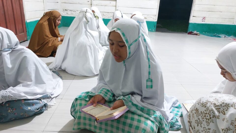 Peran Orang Tua dalam Mendukung Prestasi Akademik dan Spiritual Anak di Pesantren