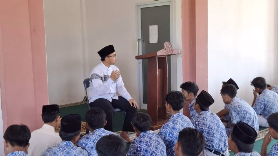 Strategi Manajemen Waktu Santri: Menyeimbangkan Kewajiban Akademik dan Kegiatan Ekstrakurikuler