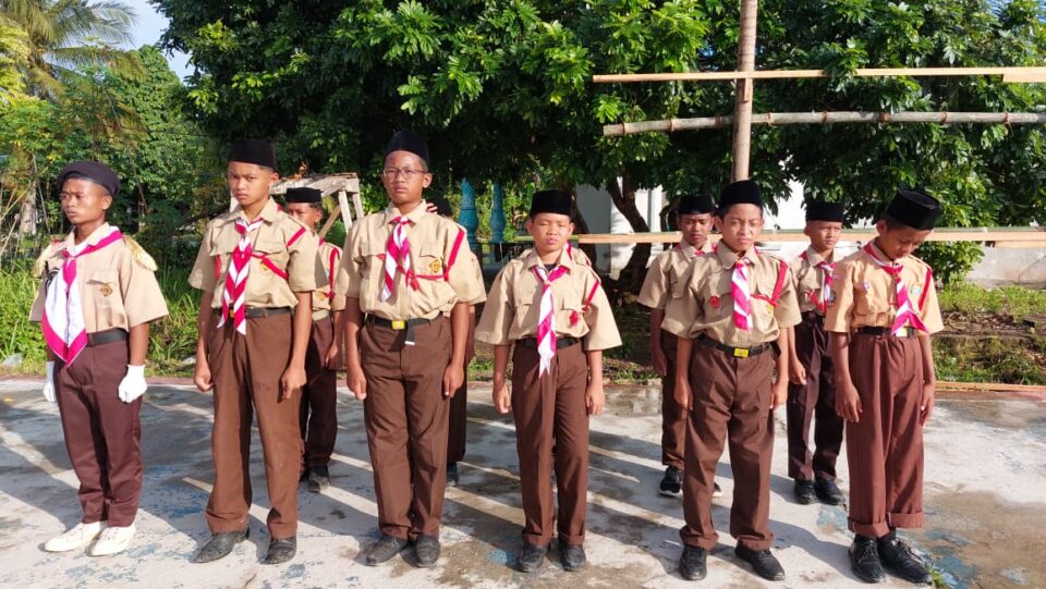 Yel-Yel Pramuka Menggema di Lapangan Al-Harokah Darunnajah 12 Dumai