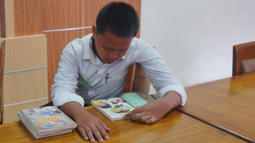 Waktu Istirahat Jadi Momen Literasi bagi Santri Darunnajah