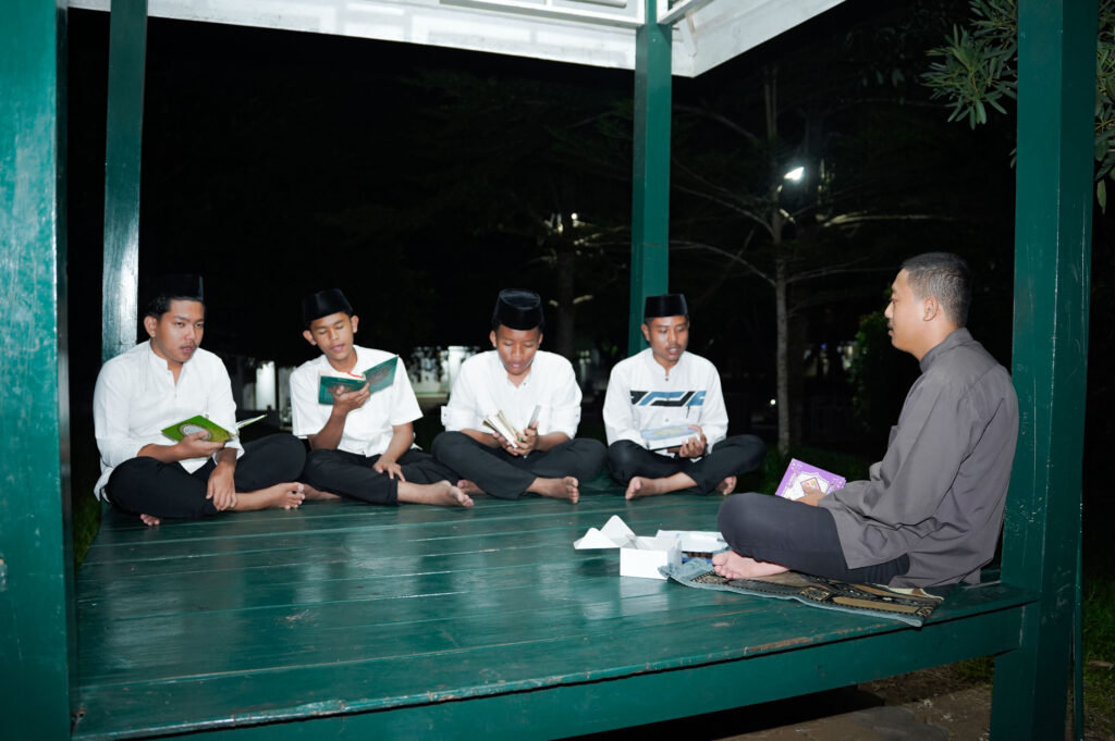 Menjadi Generasi Qur’ani- Makna di Balik Ujian Al-Qur’an