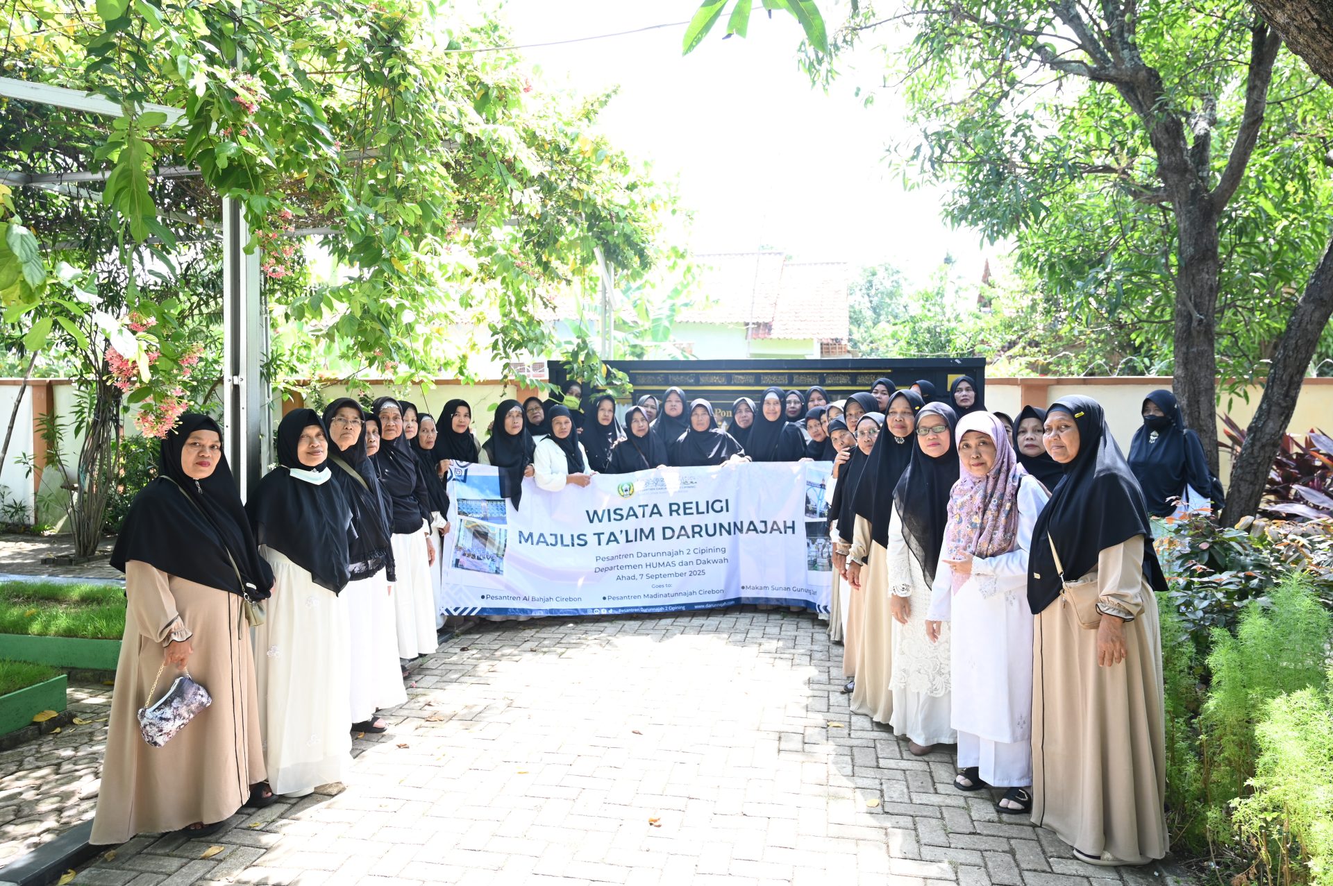 WIRIDAN Darunnajah 2 Cipining : Memaknai Perjuangan Dakwah Dan Swadaya Umat