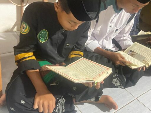 Cukup 1 Ayat Sehari, Ini Manfaatnya!