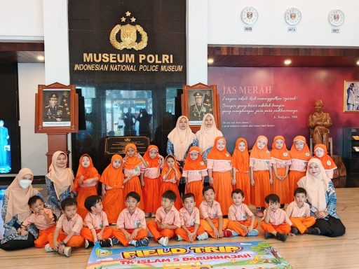 Keceriaan Kunjungan TK Islam 5 Darunnajah Ke Museum Polisi Republik Indonesia