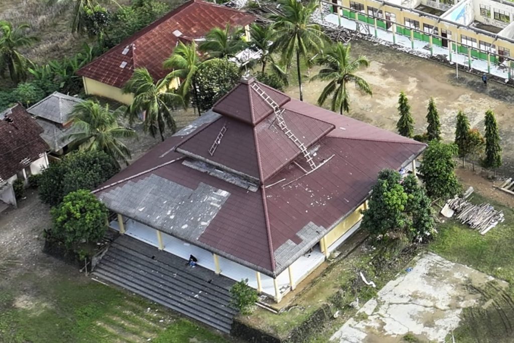 RENOVASI GEDUNG MASJID DARUNNAJAH 23 DAN UCAPAN TERIMA KASIH ATAS BANTUAN KETUA MPR RI BAPAK AHMAD MUZANI