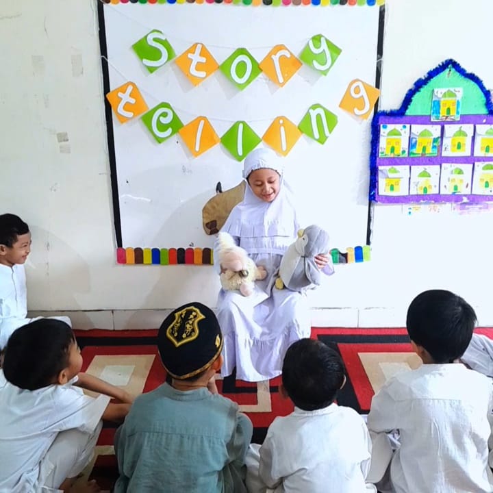 Meningkatkan Rasa Percaya Diri Anak dengan Program Bercerita atau Story Telling di TK Islam 5 Darunnajah