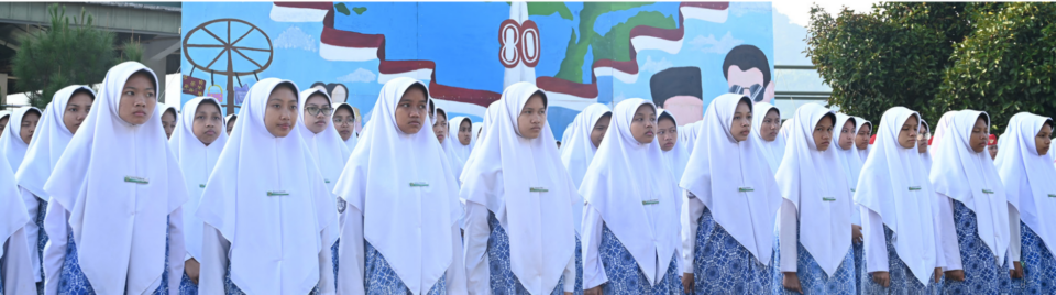 Semangat Nasionalisme Warnai Peringatan HUT RI ke-80 Santri Putri