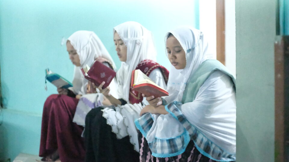 Euforia Pasca Ujian: Santriwati Menyambut Suasana Perpulangan