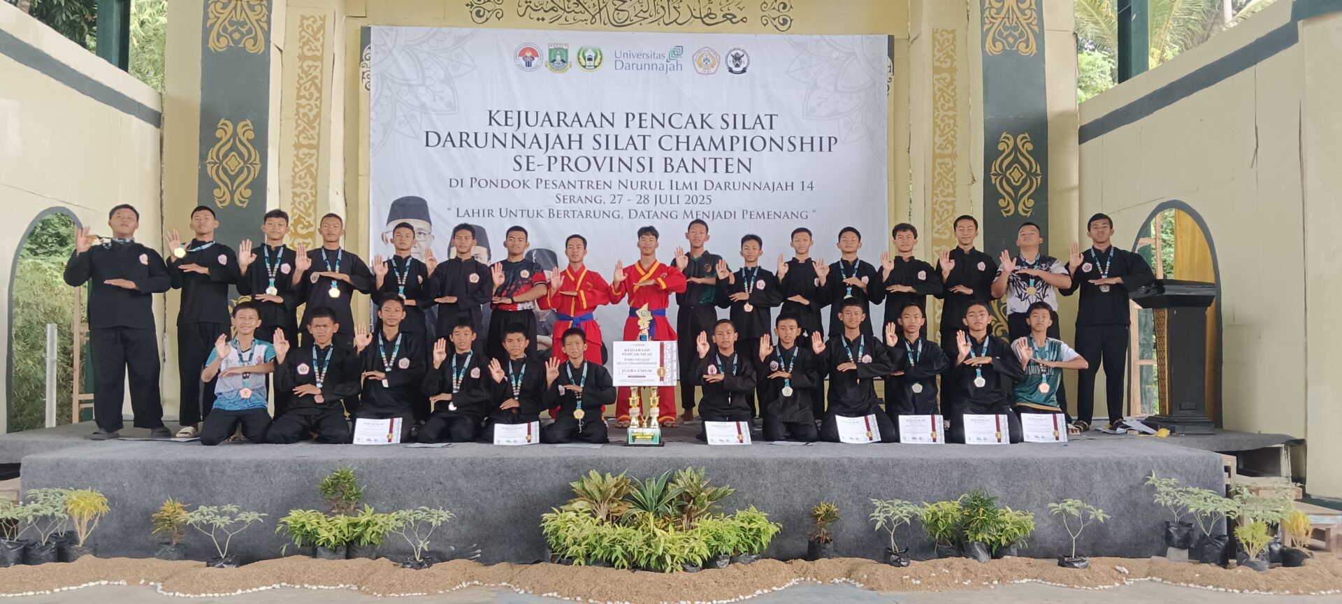 Perdana, Atlit Seni Beladiri Santriwati Ikuti Kompetisi Bergengsi