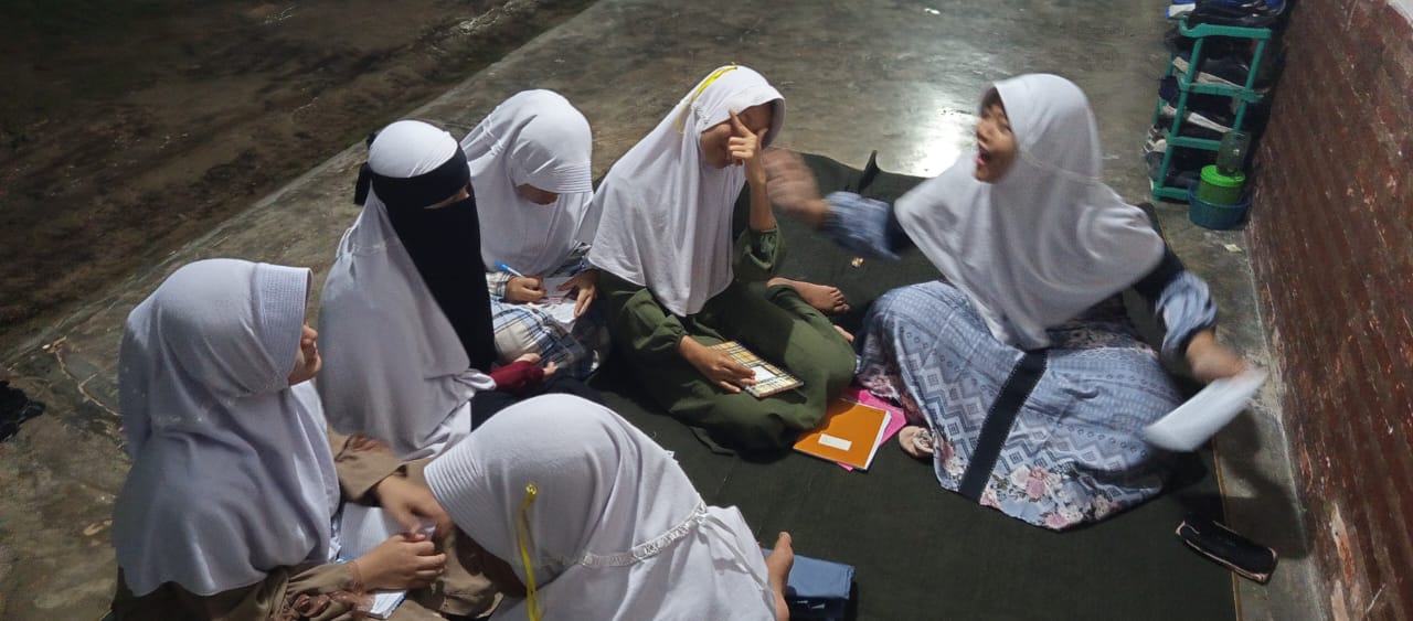 Pondok Pesantren Al-Harokah Darunnajah 12 Dumai Berlatih Intensif untuk Kompetisi Dramaa Berbahasa Arab dan Inggris