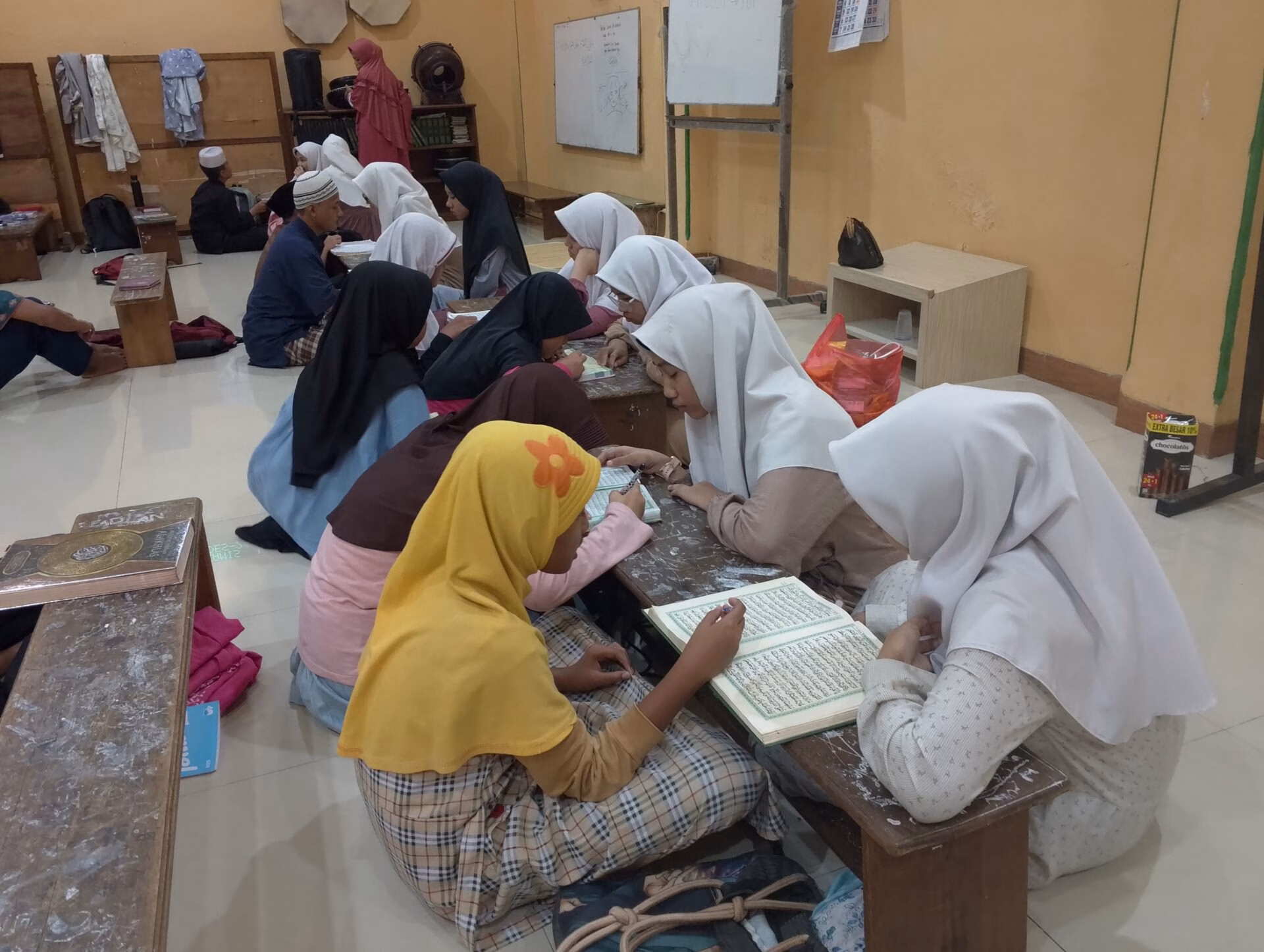 Santri Darunnajah Tingkatkan Perilaku Kepemimpinan dan Kepedulian Lewat Safari Dakwah