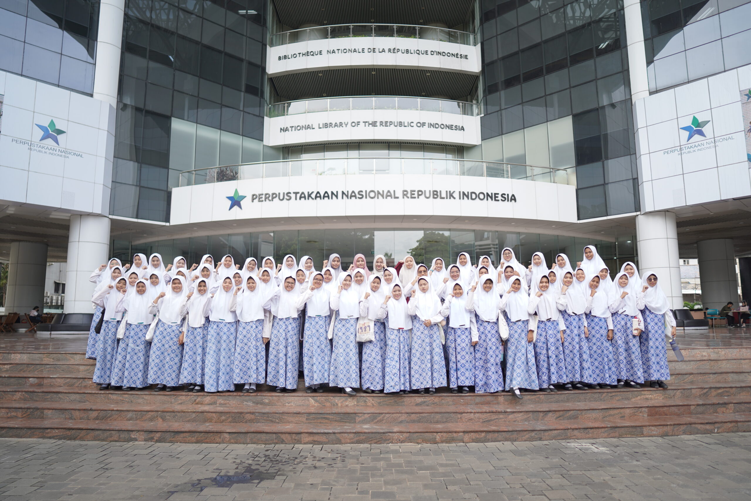 Bangun Budaya Baca, Santri Annur Darunnajah 8 Kunjungi Tiga Pusat Literasi