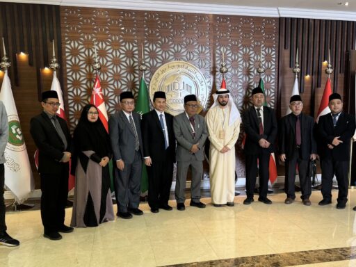 Jalin Kerja Sama Global, 10 Akademisi Ikuti Forum Ilmiah Internasional Bahasa Arab Ke-8 di Sharjah