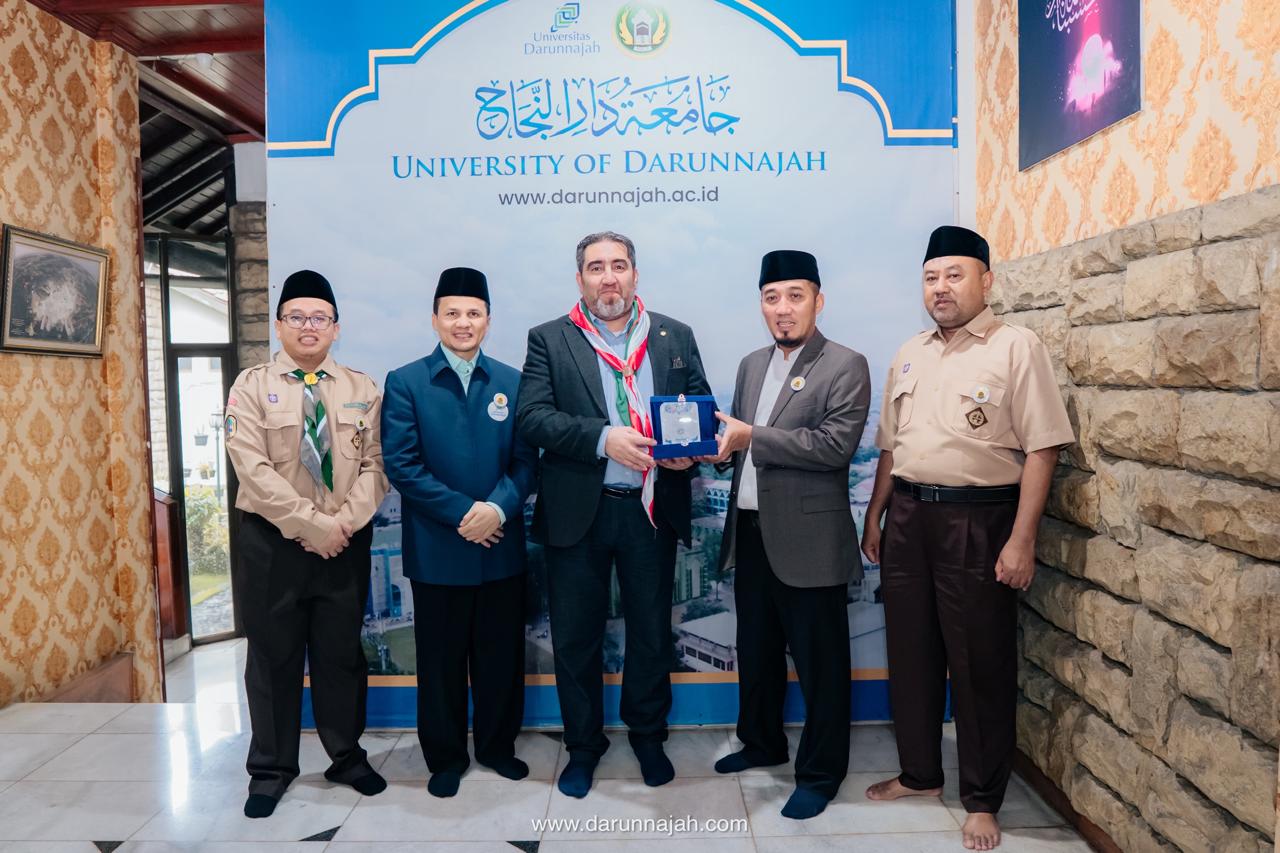 Darunnajah Terima Kunjungan Sekjen Koalisi Pramuka Dunia untuk Palestina