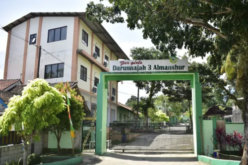 Pondok Pesantren Putri Al-Manshur Darunnajah 3 Serang, Banten