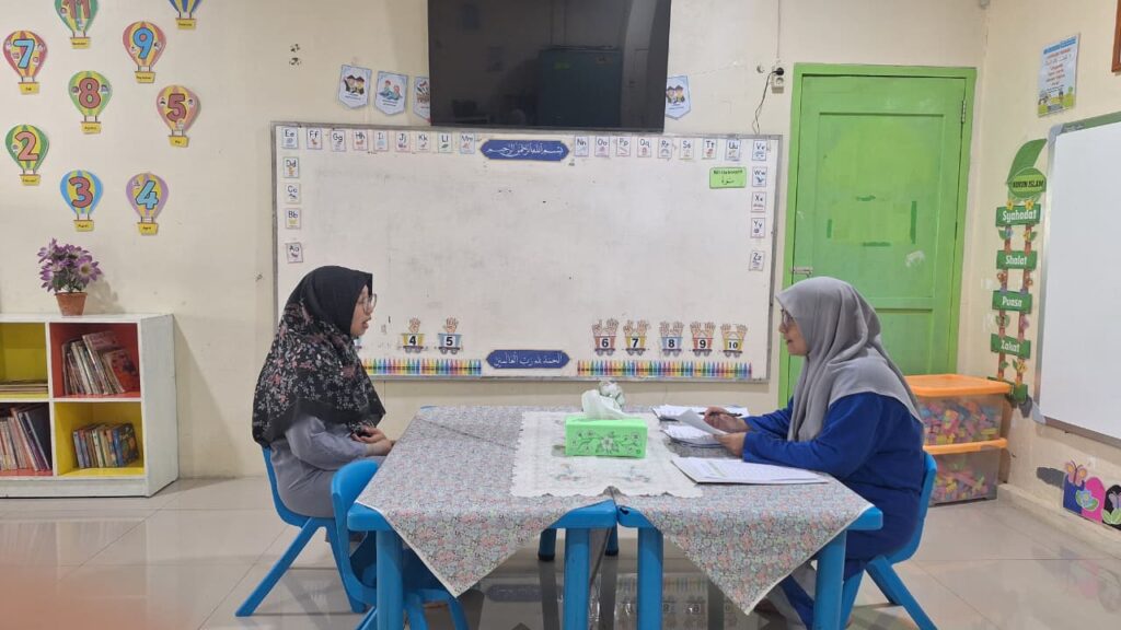 mengenal Lingkungan Sekolah Melalui Trial Class Gelombang II TK Islam Darunnajah 1