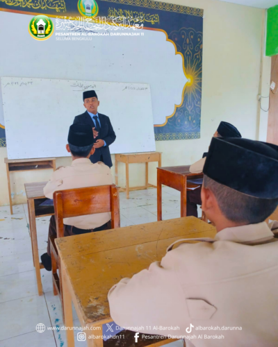 Langkah Awal Menjadi Pendidik: Santri Kelas Akhir Al-Barokah Memukau dalam Praktek Amaliyah Tadris Perdana