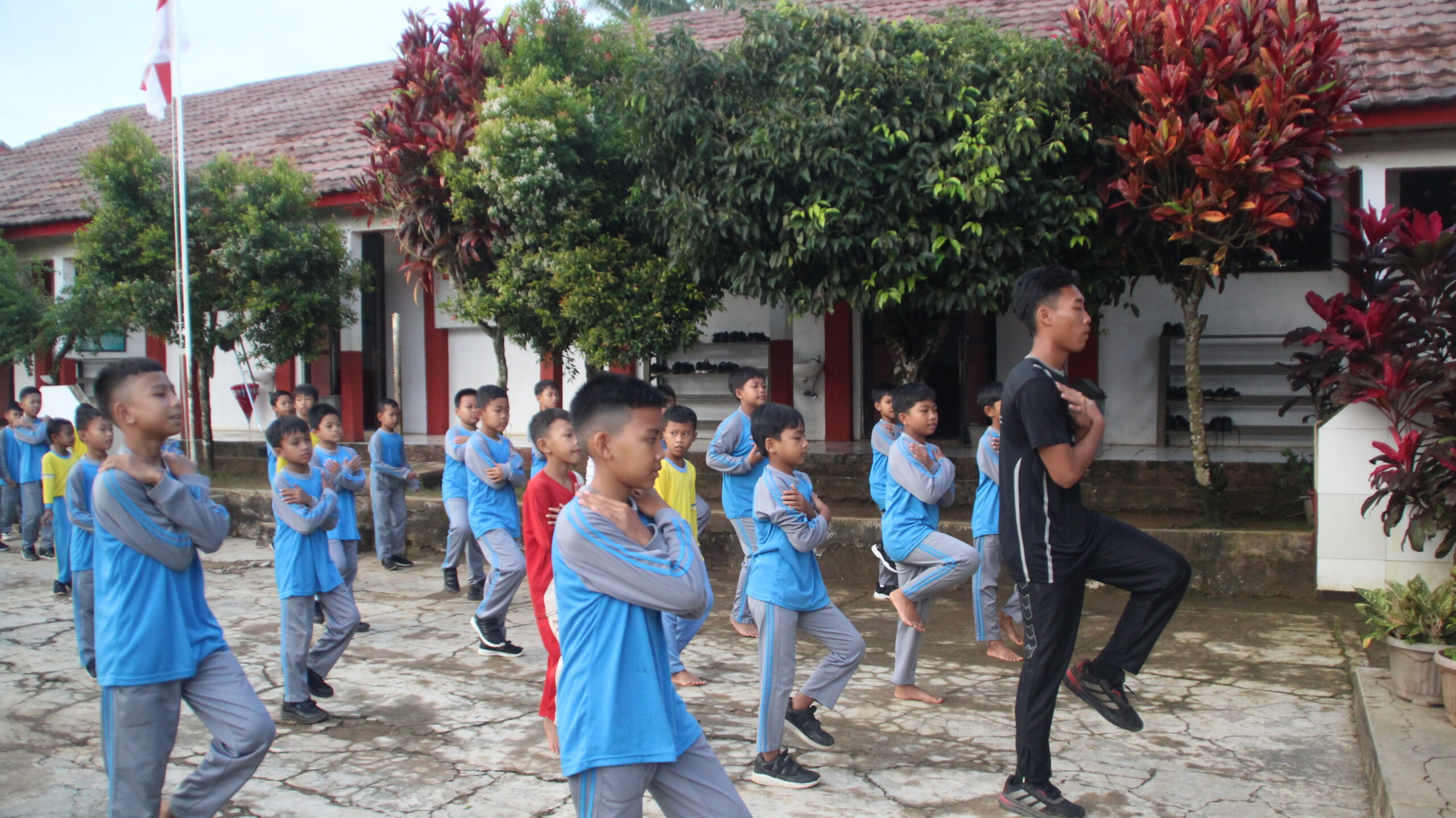 Dari Persiapan Ikhtifalan hingga Ngaji Bersama, Pengabdian Kian Terasa di Hari Kelima