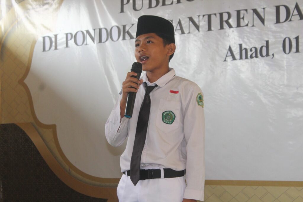 Asah Orasi dan Mental, Santri Darunnajah 23 Unjuk Gigi dalam Public Speaking Competition