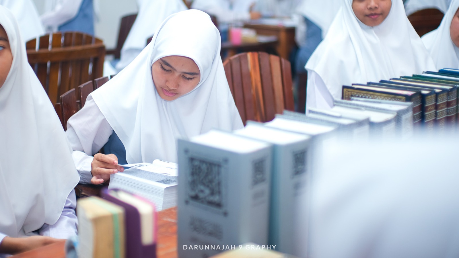 Fathul Kutub Membangun Literasi dan Nalar Kritis Santriwati