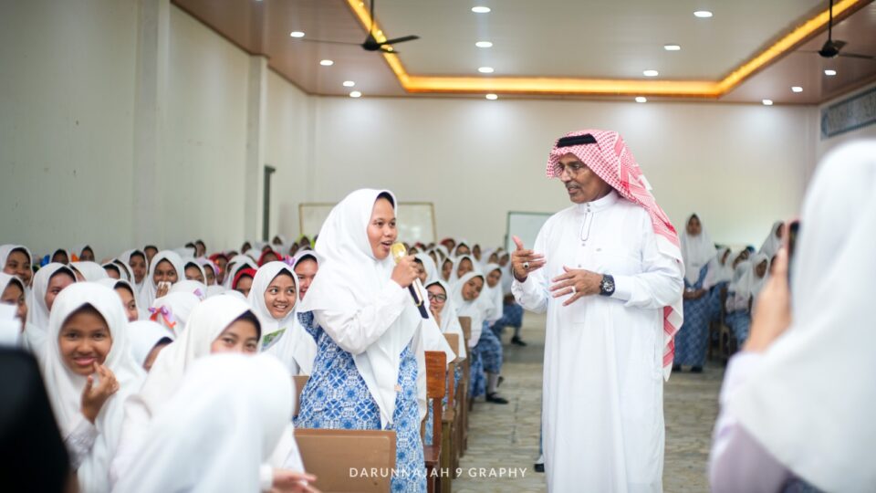 Kunjungan Syekh Prof. Dr. Abdullah Abdu Futainy Perkaya Wawasan Keilmuan Santriwati Darunnajah 9
