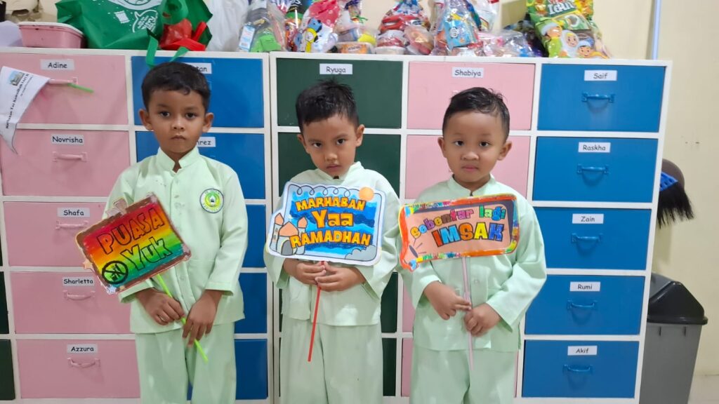 Menanamkan Cinta Ramadhan Sejak Dini: Semarak Tarhib Ramadhan di TK Islam Darunnajah 1