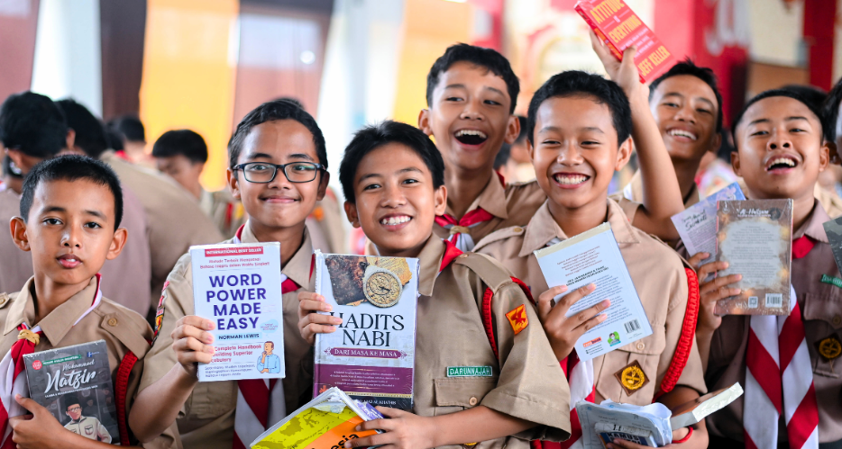 Literasi Islami Bergema di Pameran Buku Darunnajah