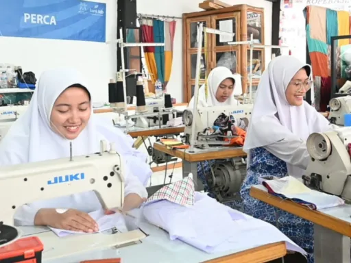 Santri Darunnajah Jelajahi Dunia Bisnis Lewat Rihlah Iqtishadiyah