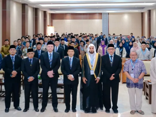 International Conference Of Pesantren (ICOP): Transformasi Pesantren dengan AI dan Waqf