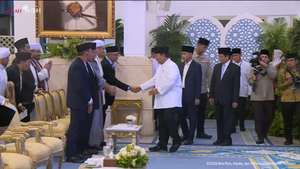 Pimpinan Pesantren Darunnajah bersama Presiden RI Prabowo Subianto di Istana Negara